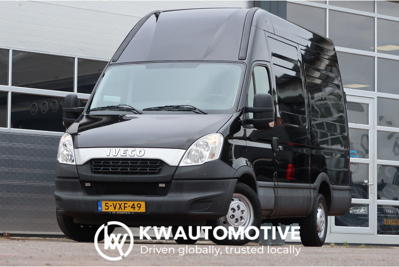 Iveco Daily 35S17V L2H3 1E EIG/ 3.5T/ AIRCO/ CRUISE/ TREKHAAK - Furgon: slika 1 Iveco Daily 35S17V L2H3 1E EIG/ 3.5T/ AIRCO/ CRUISE/ TREKHAAK - Furgon: slika 1