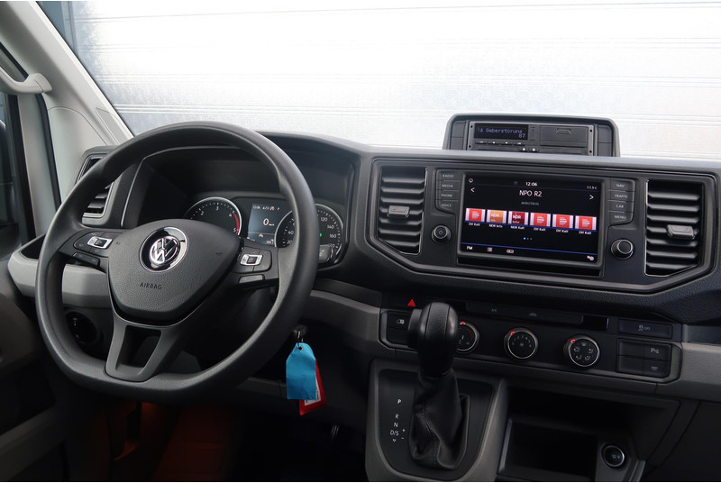 Volkswagen Crafter 50 2.0 TDI DL L3H2 3.5 T/ LED/ CAMERA/ NAVI/ CRUISE/ CLIMA/ DUBBEL LUCHT - Furgon: slika 5 Volkswagen Crafter 50 2.0 TDI DL L3H2 3.5 T/ LED/ CAMERA/ NAVI/ CRUISE/ CLIMA/ DUBBEL LUCHT - Furgon: slika 5