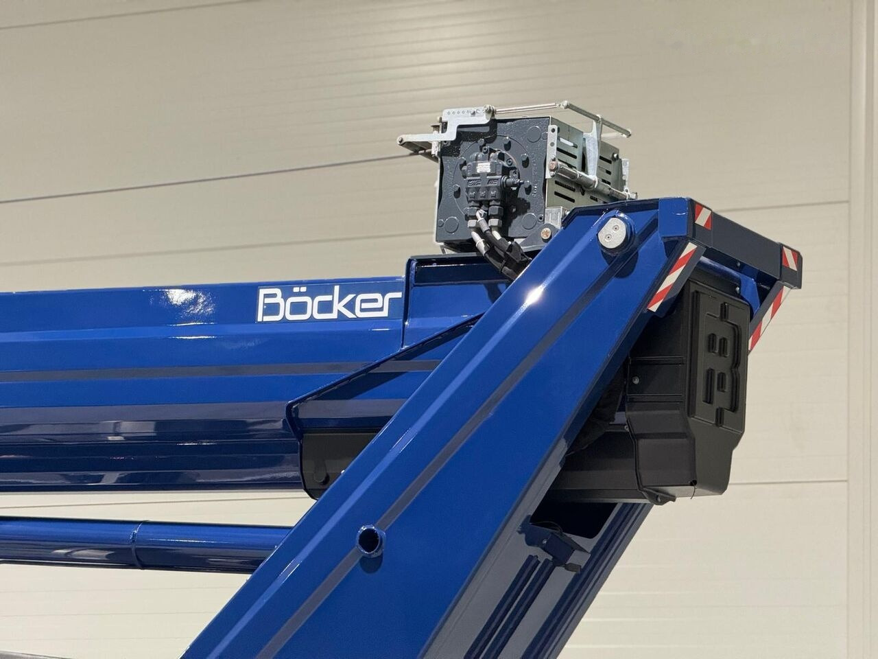 MAN Böcker AK 37/4000 on chassis - Avtodvigalo: slika 2 MAN Böcker AK 37/4000 on chassis - Avtodvigalo: slika 2