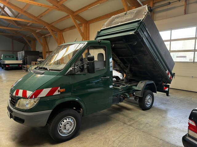 MERCEDES-BENZ Sprinter 311 CDI 4x4 Allrad 3-Seiten-Kipper... - Dostavno vozilo prekucnik: slika 1 MERCEDES-BENZ Sprinter 311 CDI 4x4 Allrad 3-Seiten-Kipper... - Dostavno vozilo prekucnik: slika 1