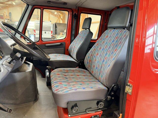 MERCEDES-BENZ T1 310 Bremer Doka perfekt!... - Dostavno vozilo z zabojnikom, Dostavno vozilo z dvojno kabino: slika 3 MERCEDES-BENZ T1 310 Bremer Doka perfekt!... - Dostavno vozilo z zabojnikom, Dostavno vozilo z dvojno kabino: slika 3