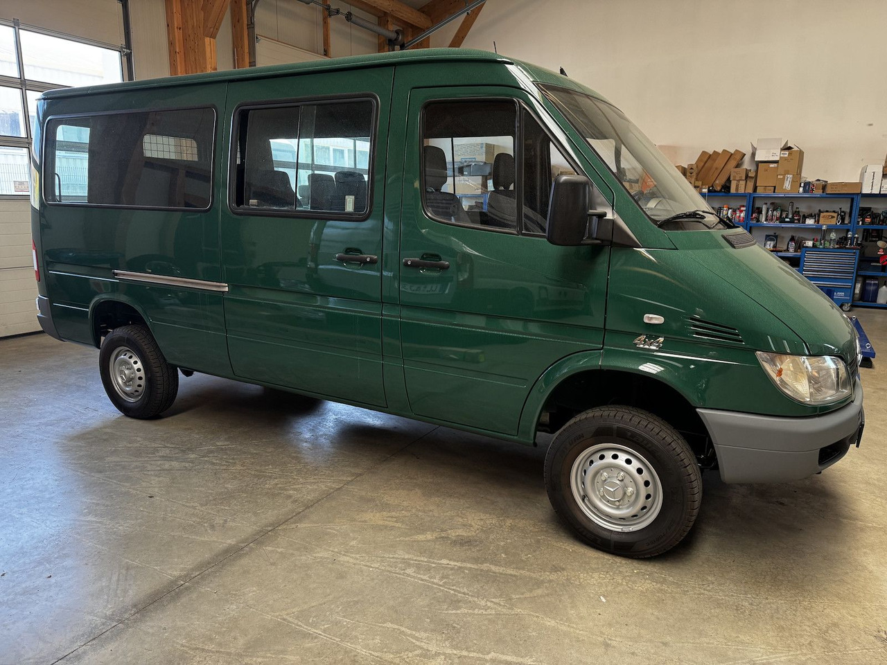Mercedes-Benz Sprinter 313 CDI 4x4 Allrad Untersetzung Sperre - Potniški kombi: slika 4 Mercedes-Benz Sprinter 313 CDI 4x4 Allrad Untersetzung Sperre - Potniški kombi: slika 4