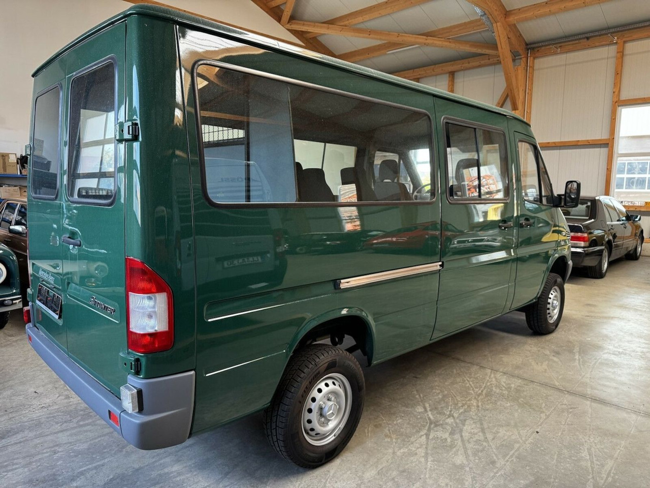 Mercedes-Benz Sprinter 313 CDI 4x4 Allrad ZG3 Topzustand! - Potniški kombi, Dostavno vozilo z dvojno kabino: slika 5 Mercedes-Benz Sprinter 313 CDI 4x4 Allrad ZG3 Topzustand! - Potniški kombi, Dostavno vozilo z dvojno kabino: slika 5
