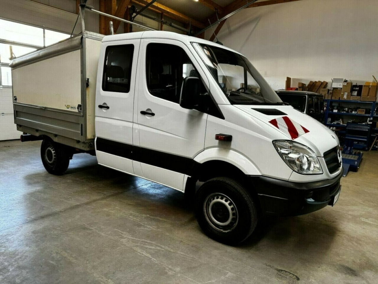 Mercedes-Benz Sprinter 316 CDI Doka 4x4 Untersetzung - Dostavno vozilo s kesonom, Dostavno vozilo z dvojno kabino: slika 2 Mercedes-Benz Sprinter 316 CDI Doka 4x4 Untersetzung - Dostavno vozilo s kesonom, Dostavno vozilo z dvojno kabino: slika 2