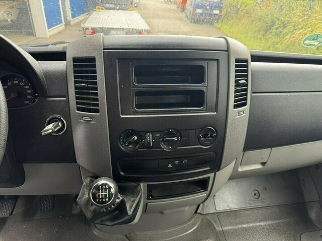 VW Crafter 35 Doka L3 Maxi 2.0 TDI Motorschaden... - Dostavno vozilo s kesonom, Dostavno vozilo z dvojno kabino: slika 4 VW Crafter 35 Doka L3 Maxi 2.0 TDI Motorschaden... - Dostavno vozilo s kesonom, Dostavno vozilo z dvojno kabino: slika 4