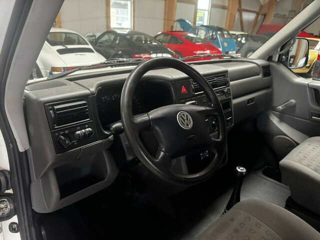 VW T4 Caravelle 2.5 TDI Syncro Sperre 1. Hand!... - Minibus, Potniški kombi: slika 5 VW T4 Caravelle 2.5 TDI Syncro Sperre 1. Hand!... - Minibus, Potniški kombi: slika 5
