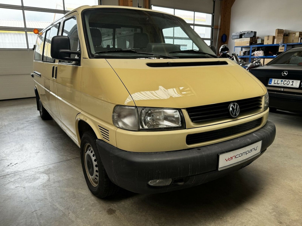 Volkswagen T4 2.5 TDI Syncro 4x4 lang 1. Hand! - Furgon: slika 3 Volkswagen T4 2.5 TDI Syncro 4x4 lang 1. Hand! - Furgon: slika 3