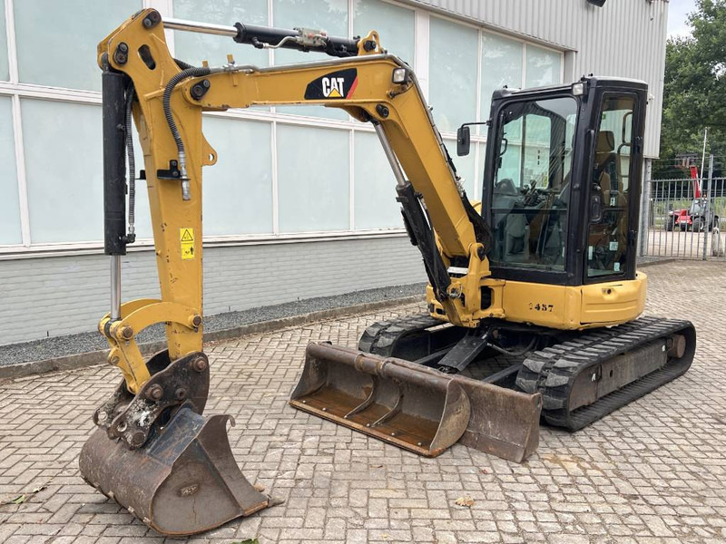 Cat 305 E2 CR 2019 - Mini bager: slika 1 Cat 305 E2 CR 2019 - Mini bager: slika 1