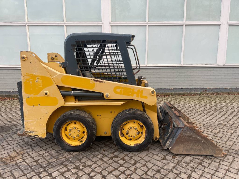 Gehl 3840 E 2015 - Mini nakladalec: slika 5 Gehl 3840 E 2015 - Mini nakladalec: slika 5