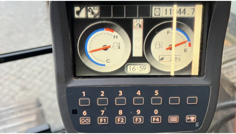 Bager goseničar Hitachi ZX 250 LC N-3: slika 13 Bager goseničar Hitachi ZX 250 LC N-3: slika 13