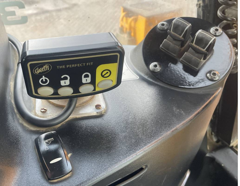 Bager nakladalec JCB 3 CX 2016 CE: slika 12