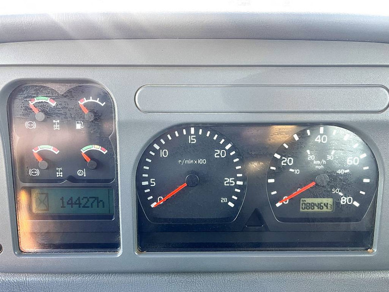 Zglobni demper Volvo A25E: slika 12