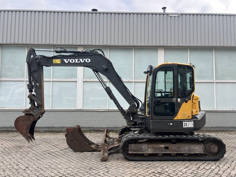 Volvo ECR 88 D 2016 - Mini bager: slika 2 Volvo ECR 88 D 2016 - Mini bager: slika 2