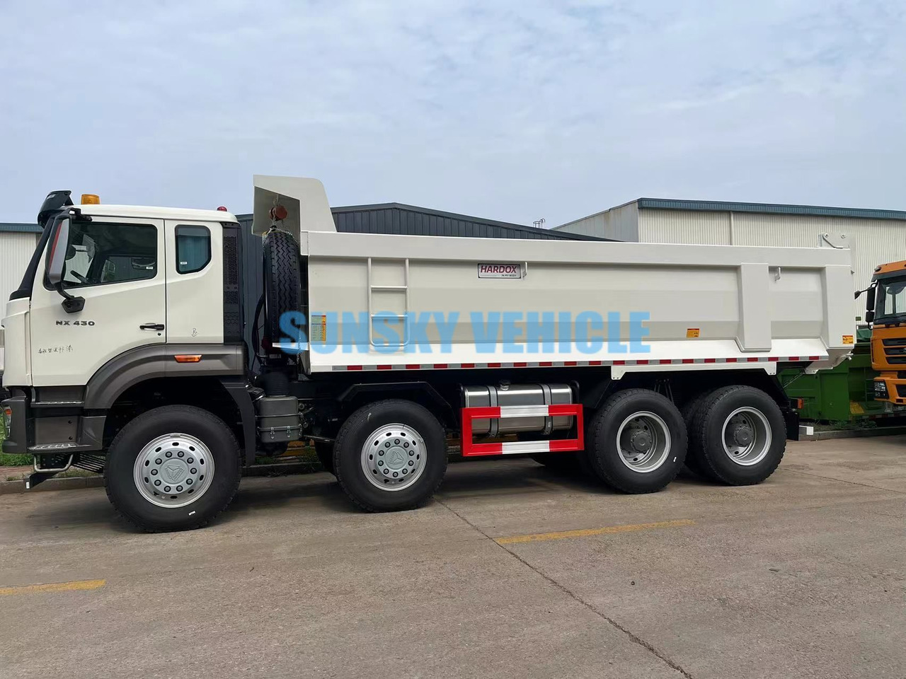 HOWO 8X4 dump truck - Tovornjak prekucnik: slika 1 HOWO 8X4 dump truck - Tovornjak prekucnik: slika 1