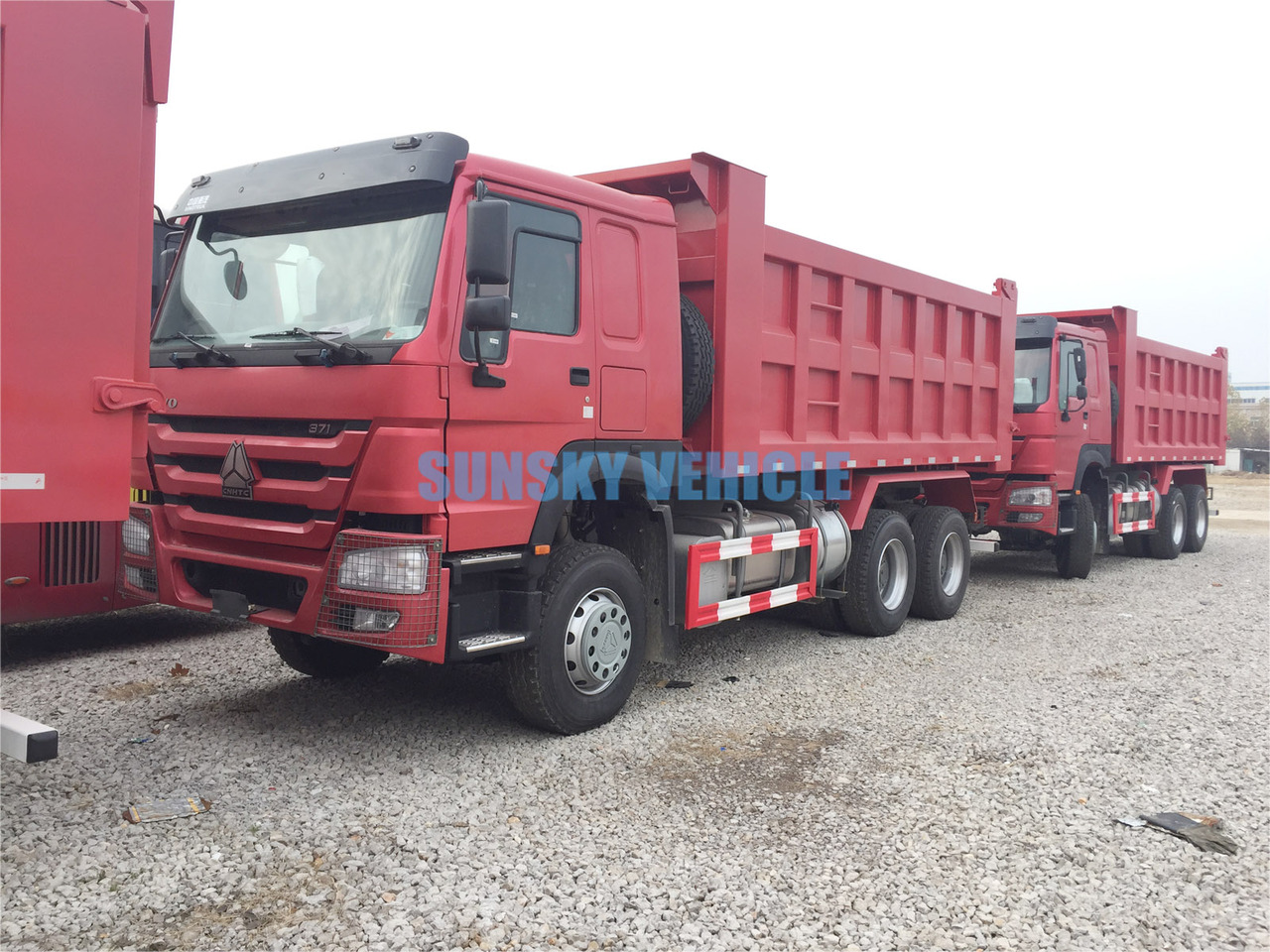 HOWO Brand New 6X4 380/430HP Tipper Truck - Tovornjak prekucnik: slika 4 HOWO Brand New 6X4 380/430HP Tipper Truck - Tovornjak prekucnik: slika 4