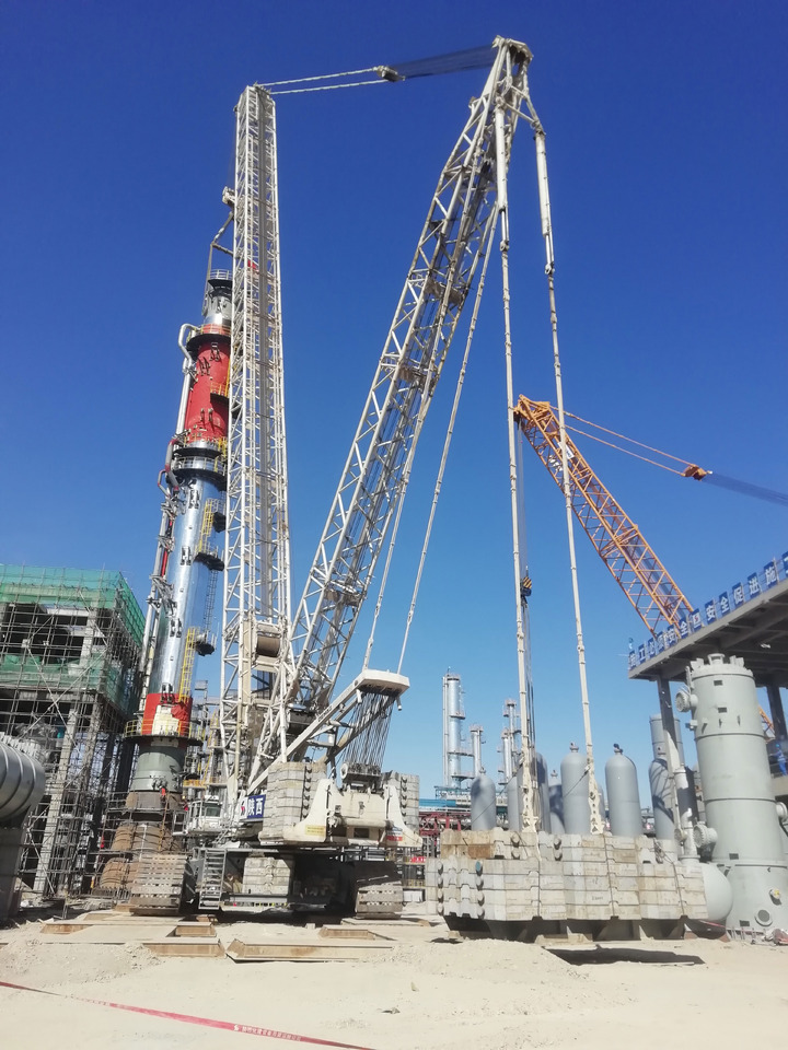 DEMAG CC6800-1 Construction Site Lifting Machine 1250t Second Hand Heavy Duty Crawler Crane Price - Gosenični žerjav: slika 4 DEMAG CC6800-1 Construction Site Lifting Machine 1250t Second Hand Heavy Duty Crawler Crane Price - Gosenični žerjav: slika 4