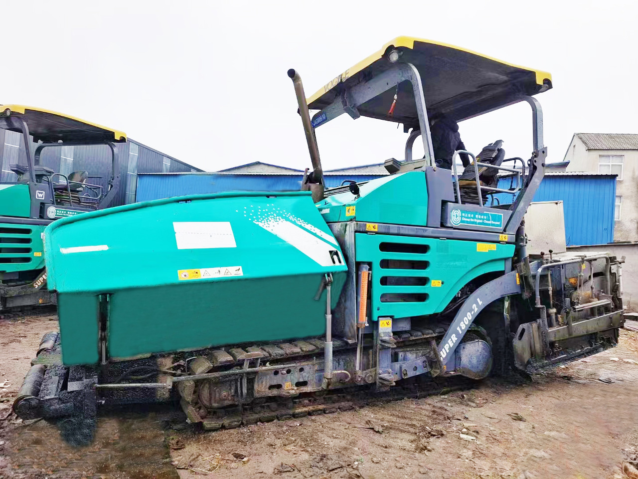 VOGELE S1800-2  Asphalt And Paver Driveway Best Sand To Use For Pavers - Asfaltni finišer: slika 2 VOGELE S1800-2  Asphalt And Paver Driveway Best Sand To Use For Pavers - Asfaltni finišer: slika 2