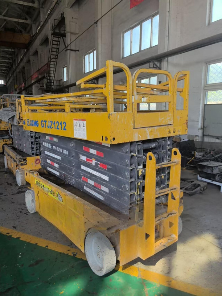 XCMG GTJZ1212 12m aerial work table platform scissor lift for sale - Škarjasta dvižna ploščad: slika 5 XCMG GTJZ1212 12m aerial work table platform scissor lift for sale - Škarjasta dvižna ploščad: slika 5