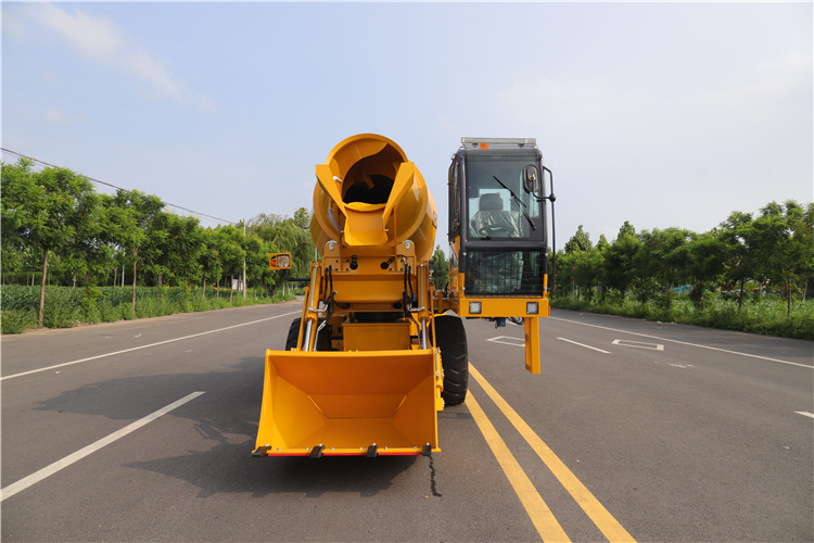 Nov Avtomešalec XCMG Mini Self Loading 2.6m3 Concrete Mixer Truck Price List: slika 7