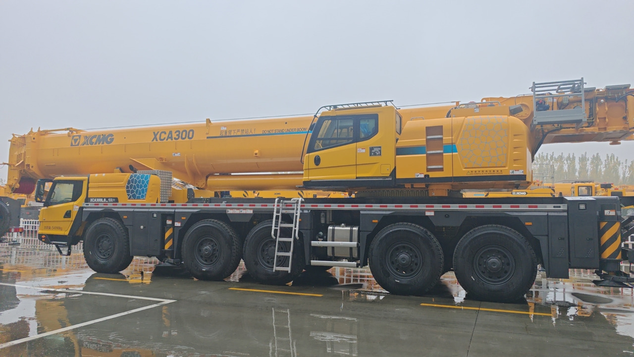 XCMG Official 2024 Year Pick Up Truck Crane 300t XCA300L8_1 Mobile All Terrain Crane Price - Avtodvigalo za vse namene: slika 3 XCMG Official 2024 Year Pick Up Truck Crane 300t XCA300L8_1 Mobile All Terrain Crane Price - Avtodvigalo za vse namene: slika 3