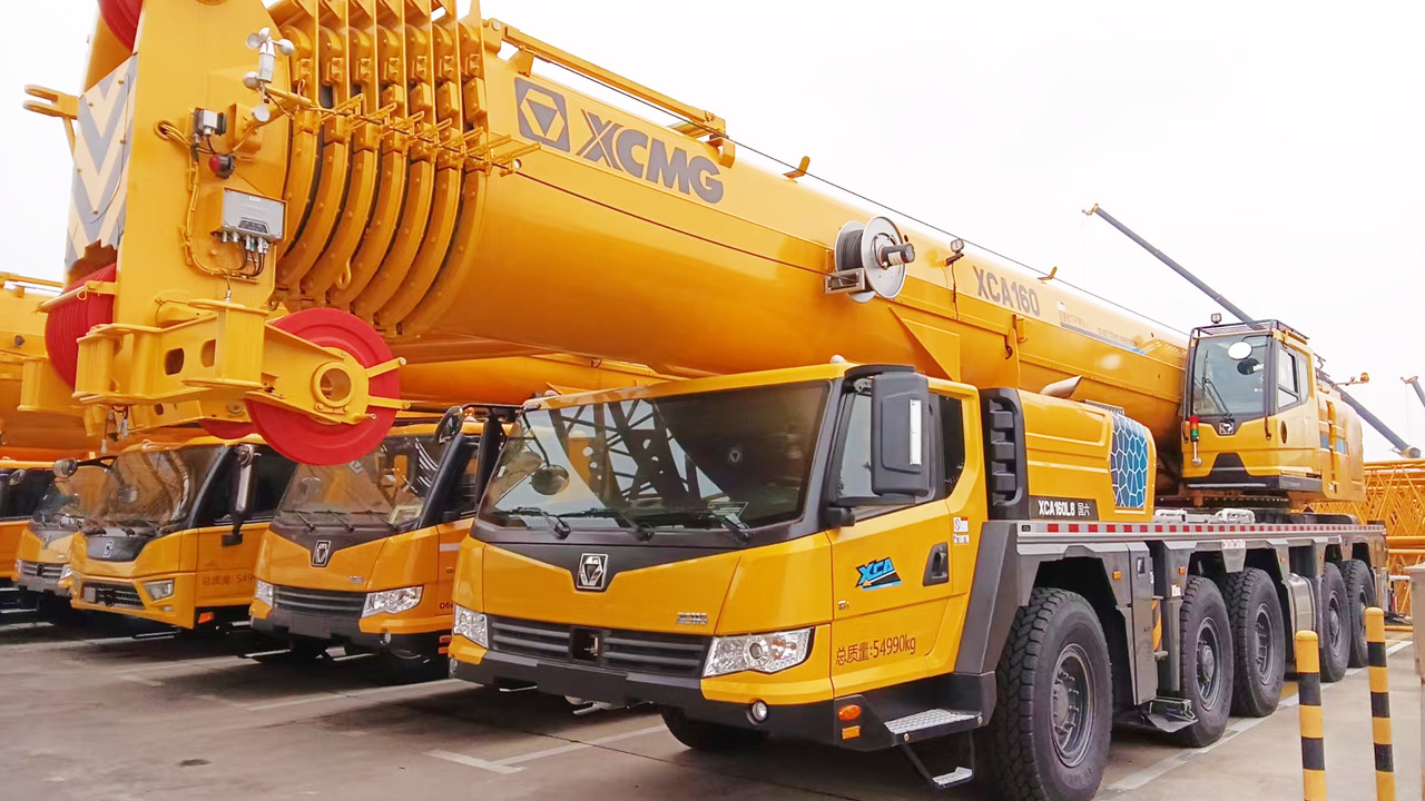 XCMG Official 2024 Year Second Hand Mobile Crane 160 Tons XCA160L8 8-Sections Hydraulic Boom Crane In Good Condition - Avtodvigalo za vse namene: slika 4 XCMG Official 2024 Year Second Hand Mobile Crane 160 Tons XCA160L8 8-Sections Hydraulic Boom Crane In Good Condition - Avtodvigalo za vse namene: slika 4