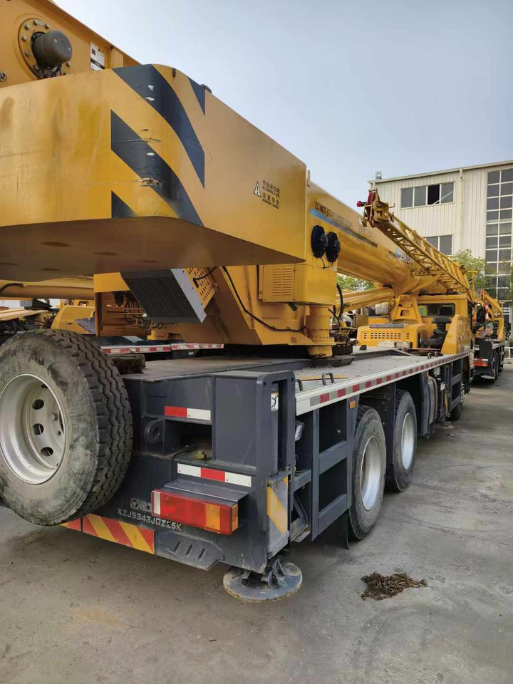 XCMG Official 25 Ton Small Truck Crane QY25K5D-3 Used Mobile Crane Machine With Cheap Price - Avtodvigalo: slika 4 XCMG Official 25 Ton Small Truck Crane QY25K5D-3 Used Mobile Crane Machine With Cheap Price - Avtodvigalo: slika 4