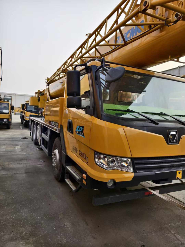 XCMG Official 25 Ton Small Truck Crane QY25K5D-3 Used Mobile Crane Machine With Cheap Price - Avtodvigalo: slika 2 XCMG Official 25 Ton Small Truck Crane QY25K5D-3 Used Mobile Crane Machine With Cheap Price - Avtodvigalo: slika 2
