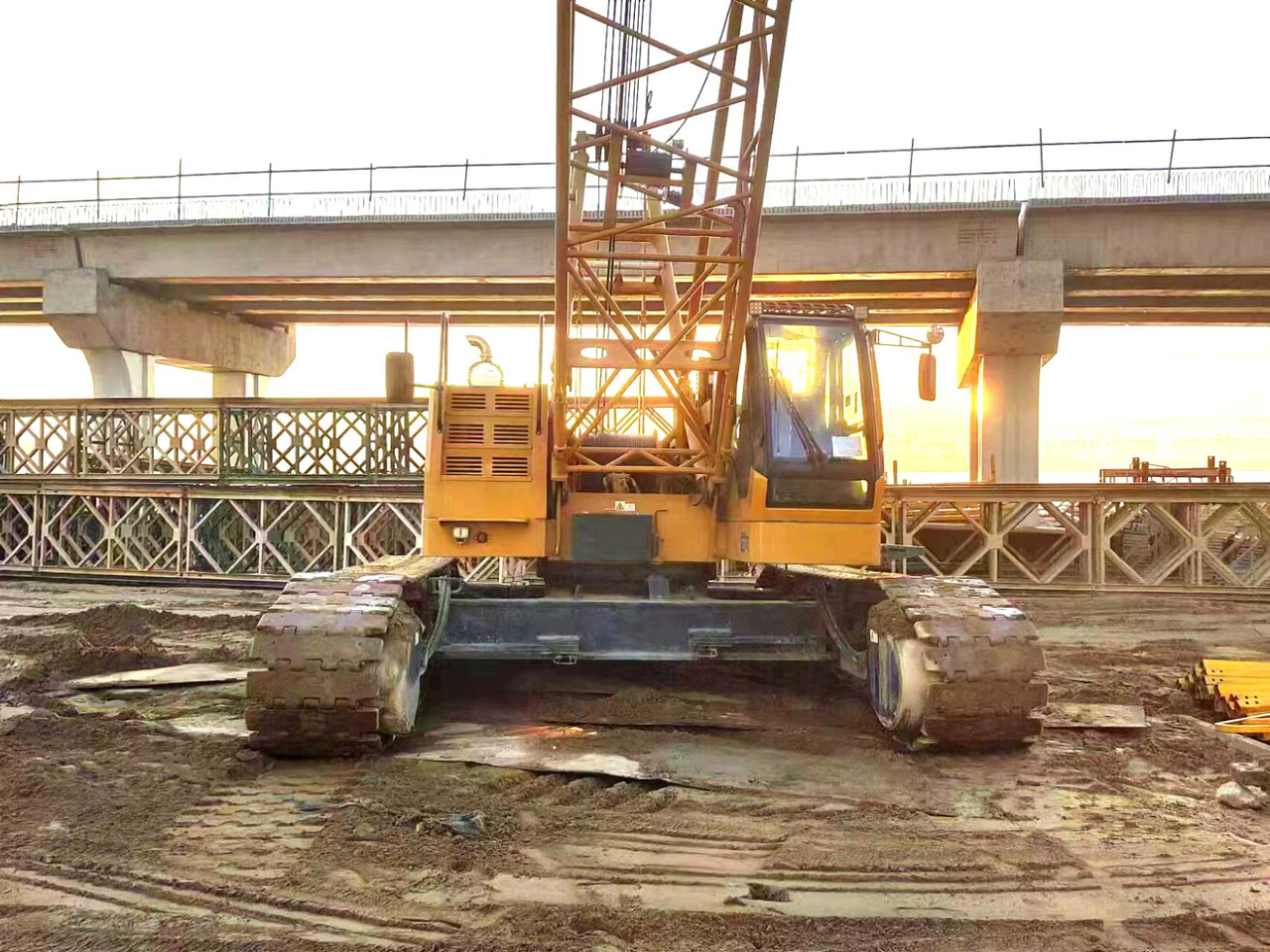 XCMG Official 75 Ton Mechanical Crawler Crane XGC75 Used Hydraulic Mobile Crane Hot Sale - Gosenični žerjav: slika 2 XCMG Official 75 Ton Mechanical Crawler Crane XGC75 Used Hydraulic Mobile Crane Hot Sale - Gosenični žerjav: slika 2
