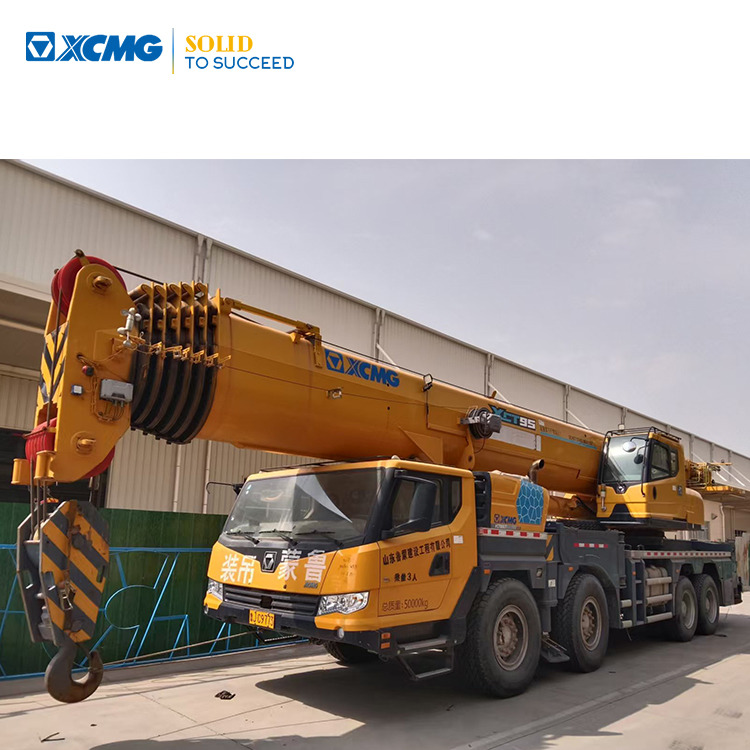 XCMG Official 95 Ton Used boom Truck Crane XCT95L7 Mobile Crane Machine - Avtodvigalo: slika 1 XCMG Official 95 Ton Used boom Truck Crane XCT95L7 Mobile Crane Machine - Avtodvigalo: slika 1