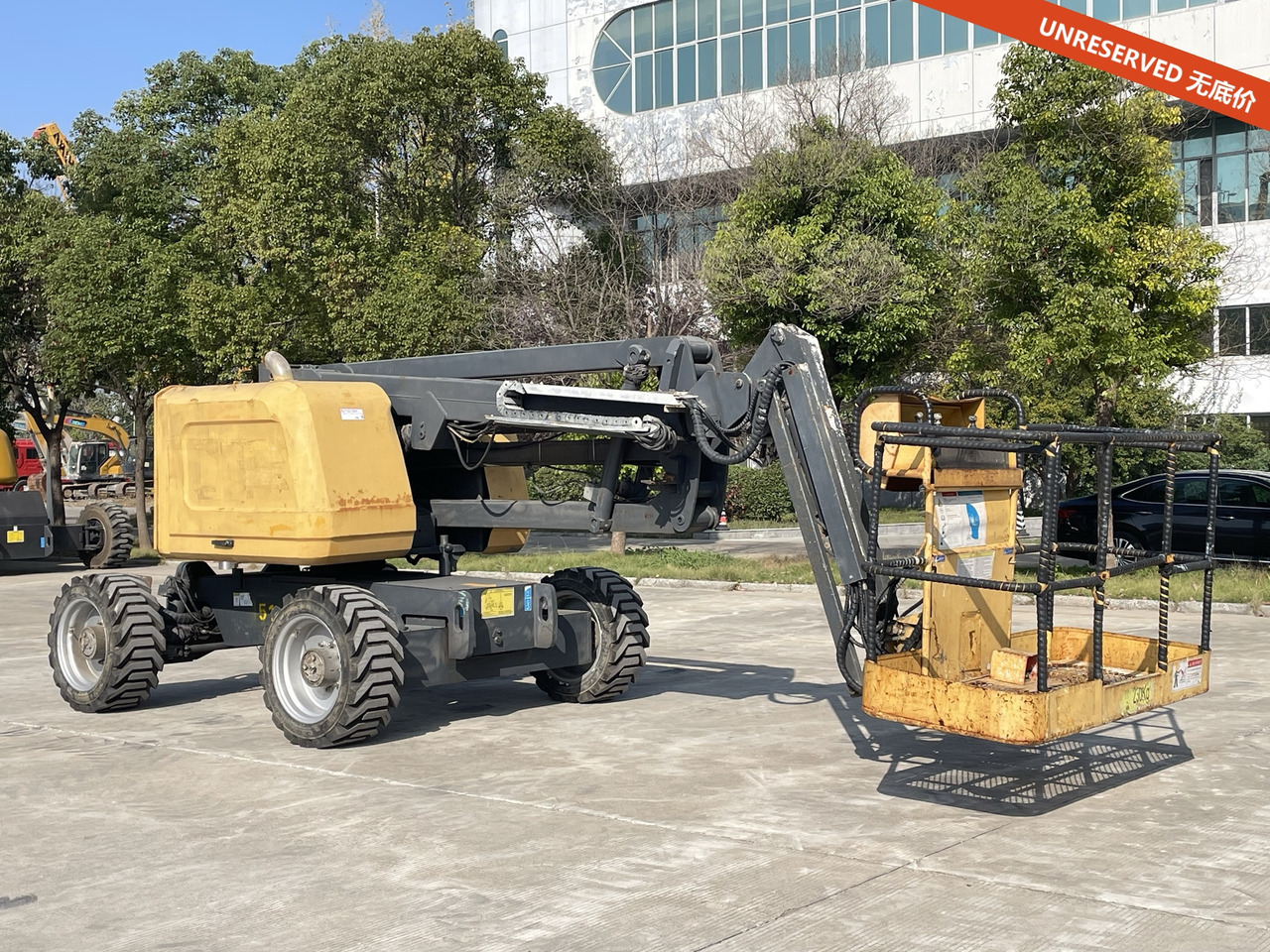 XCMG Official Cherry Picker Lift GTBZ14J 14m Used Articulated Boom Lift Hot Sale - Zglobna dvižna ploščad: slika 2 XCMG Official Cherry Picker Lift GTBZ14J 14m Used Articulated Boom Lift Hot Sale - Zglobna dvižna ploščad: slika 2