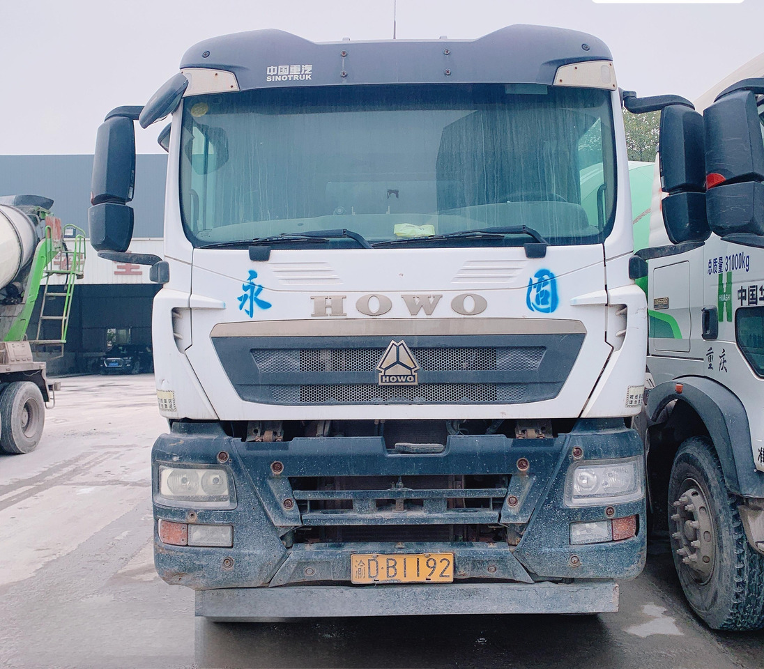 XCMG Official G4806E HOWO Cement Concrete Mixer Used 12 Cubic Meters Concrete Mixer Cement Truck - Avtomešalec: slika 2 XCMG Official G4806E HOWO Cement Concrete Mixer Used 12 Cubic Meters Concrete Mixer Cement Truck - Avtomešalec: slika 2