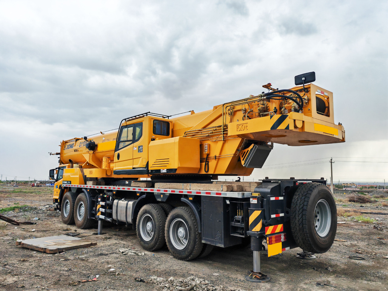 XCMG Official QY100K6C Second Hand Pickup Truck Crane 100t All Terrain Crane - Avtodvigalo: slika 4 XCMG Official QY100K6C Second Hand Pickup Truck Crane 100t All Terrain Crane - Avtodvigalo: slika 4