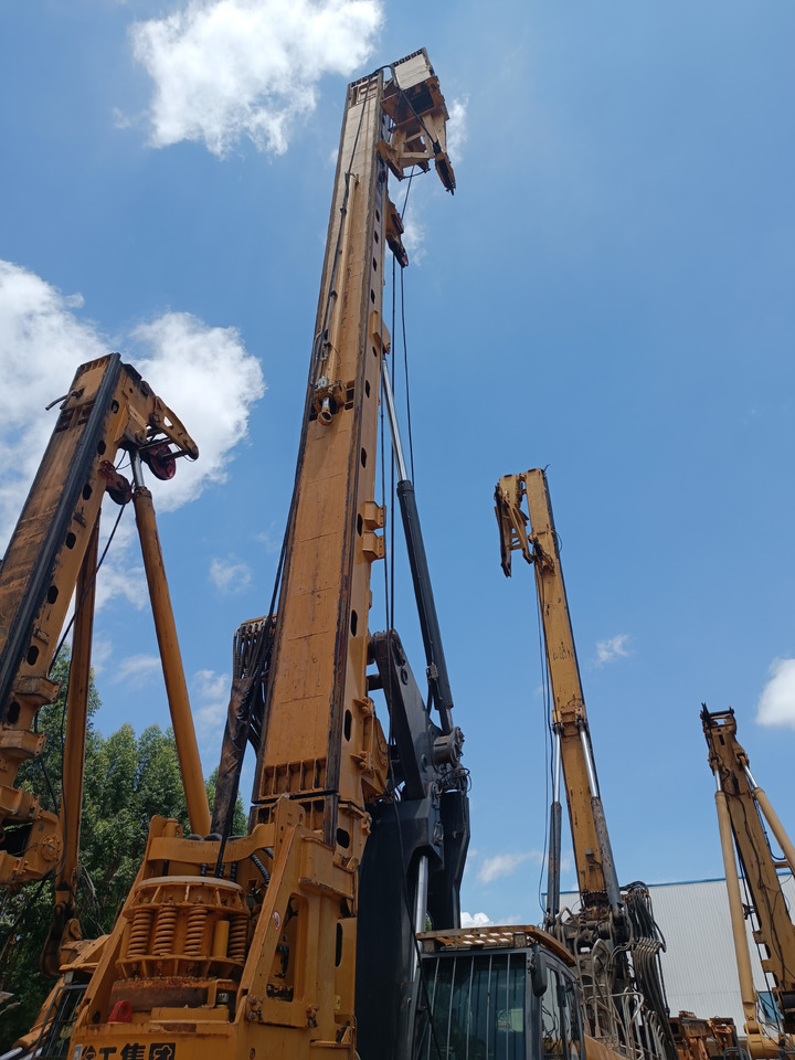 XCMG Official Second Hand 2020 Year XR240E Rotary Drilling Crawler Drilling Machine With Best Sale - Vrtalna naprava: slika 3 XCMG Official Second Hand 2020 Year XR240E Rotary Drilling Crawler Drilling Machine With Best Sale - Vrtalna naprava: slika 3