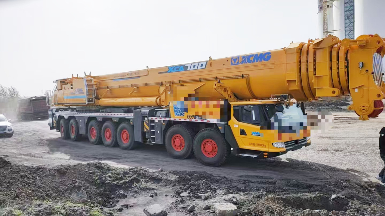 XCMG Official Second Hand Mobile Truck Crane XCA700 All Terrain Cranes With High Quality - Avtodvigalo za vse namene: slika 5 XCMG Official Second Hand Mobile Truck Crane XCA700 All Terrain Cranes With High Quality - Avtodvigalo za vse namene: slika 5
