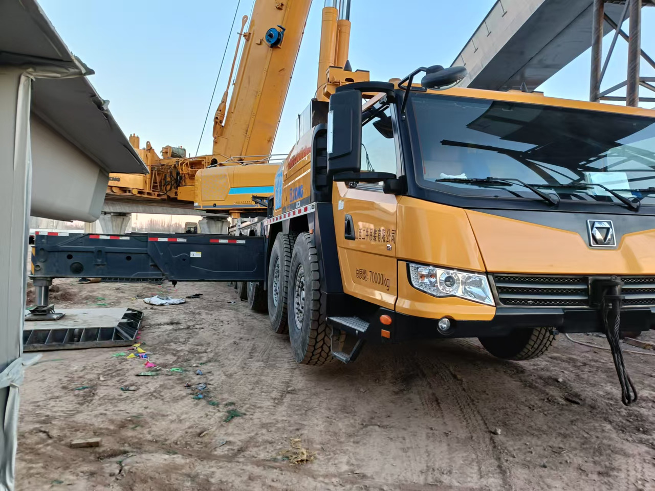 XCMG Official Used 460t All Terrain Crane XCA460 Hydraulic Truck Crane Hot Sale - Avtodvigalo za vse namene: slika 2 XCMG Official Used 460t All Terrain Crane XCA460 Hydraulic Truck Crane Hot Sale - Avtodvigalo za vse namene: slika 2