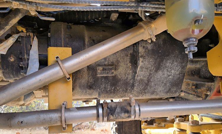 XCMG Official Used Cheap Tipper Truck XDR85T 70 Ton Mining Dump Truck Price - Demper: slika 5 XCMG Official Used Cheap Tipper Truck XDR85T 70 Ton Mining Dump Truck Price - Demper: slika 5