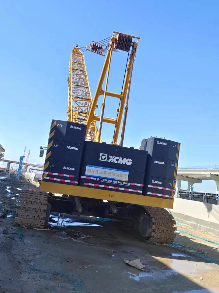 XCMG Official Used Crawler Crane 85 Ton XGC85 Used Mobile Crane With High Quality - Gosenični žerjav: slika 2 XCMG Official Used Crawler Crane 85 Ton XGC85 Used Mobile Crane With High Quality - Gosenični žerjav: slika 2