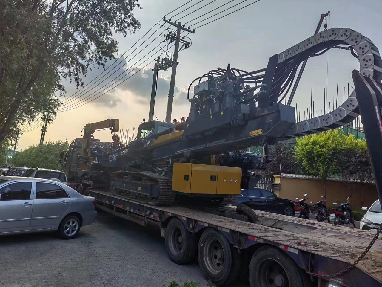 XCMG Official Used Horizontal Directional Drilling XZ1350 HDD Drilling Machine For Sale - Usmerjevalni vrtalni stroj: slika 3 XCMG Official Used Horizontal Directional Drilling XZ1350 HDD Drilling Machine For Sale - Usmerjevalni vrtalni stroj: slika 3