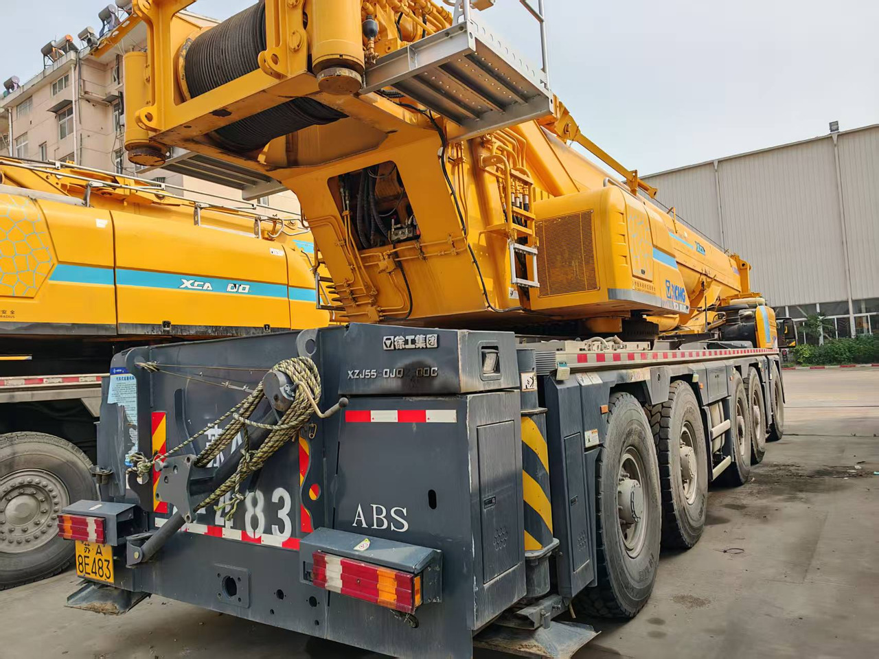 XCMG Official Used Mobile Crane XCA300L8 300Ton 8-Section Truck Crane Hot Sale - Avtodvigalo za vse namene: slika 3 XCMG Official Used Mobile Crane XCA300L8 300Ton 8-Section Truck Crane Hot Sale - Avtodvigalo za vse namene: slika 3