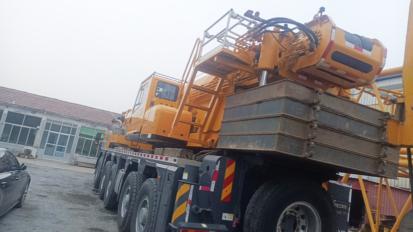 XCMG Official Used Pickup Truck Crane XCA130L7_1 300ton Truck Crane Price - Avtodvigalo za vse namene: slika 2 XCMG Official Used Pickup Truck Crane XCA130L7_1 300ton Truck Crane Price - Avtodvigalo za vse namene: slika 2