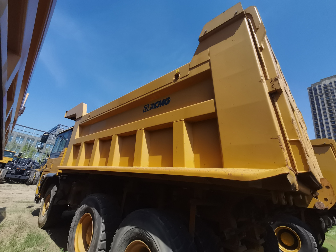 XCMG Official XDR80T 70 Ton 6x4 Dump Tuck Used Tipper Dump Truck Price - Demper: slika 3 XCMG Official XDR80T 70 Ton 6x4 Dump Tuck Used Tipper Dump Truck Price - Demper: slika 3