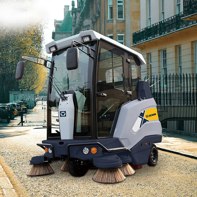 XCMG Official XGHD160ASAC Road Street Sweeper Truck Ride On Floor Sweeper - Industrijski pometalni stroj: slika 2 XCMG Official XGHD160ASAC Road Street Sweeper Truck Ride On Floor Sweeper - Industrijski pometalni stroj: slika 2