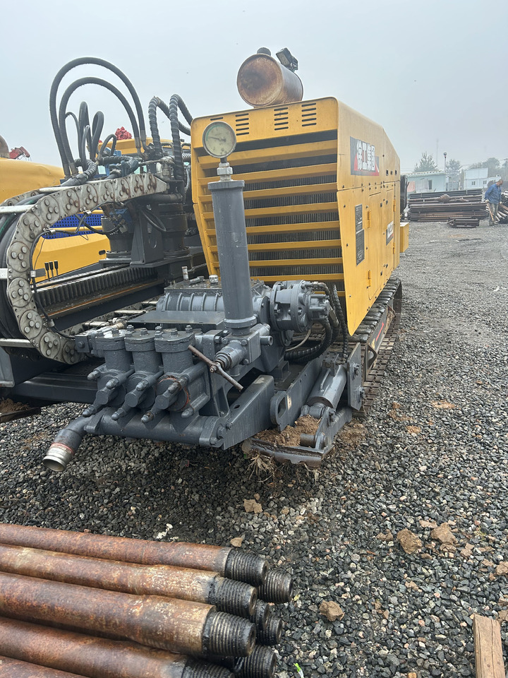 XCMG Official XZ320D Second Hand Horizontal Directional Drilling Machine For Sale - Usmerjevalni vrtalni stroj: slika 3 XCMG Official XZ320D Second Hand Horizontal Directional Drilling Machine For Sale - Usmerjevalni vrtalni stroj: slika 3