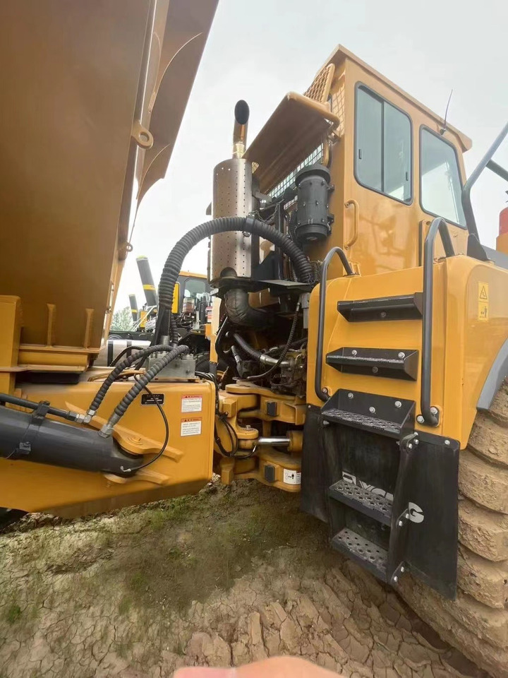 XCMG Official Xda40 China 2018 Year 40 Ton Used Dump Tipper Truck in Good Condition - Zglobni demper: slika 4 XCMG Official Xda40 China 2018 Year 40 Ton Used Dump Tipper Truck in Good Condition - Zglobni demper: slika 4