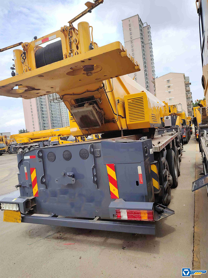 XCMG QY95K7C used 95 ton mobile crane with good condition - Avtodvigalo: slika 3 XCMG QY95K7C used 95 ton mobile crane with good condition - Avtodvigalo: slika 3