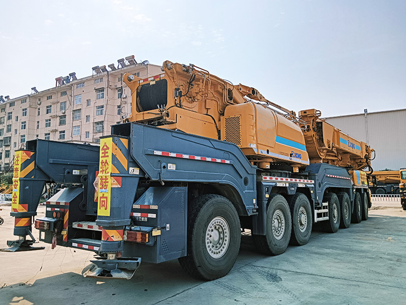 XCMG XCA500 used 500 ton hydraulic telescopic boom all terrain crane - Avtodvigalo za vse namene: slika 5 XCMG XCA500 used 500 ton hydraulic telescopic boom all terrain crane - Avtodvigalo za vse namene: slika 5