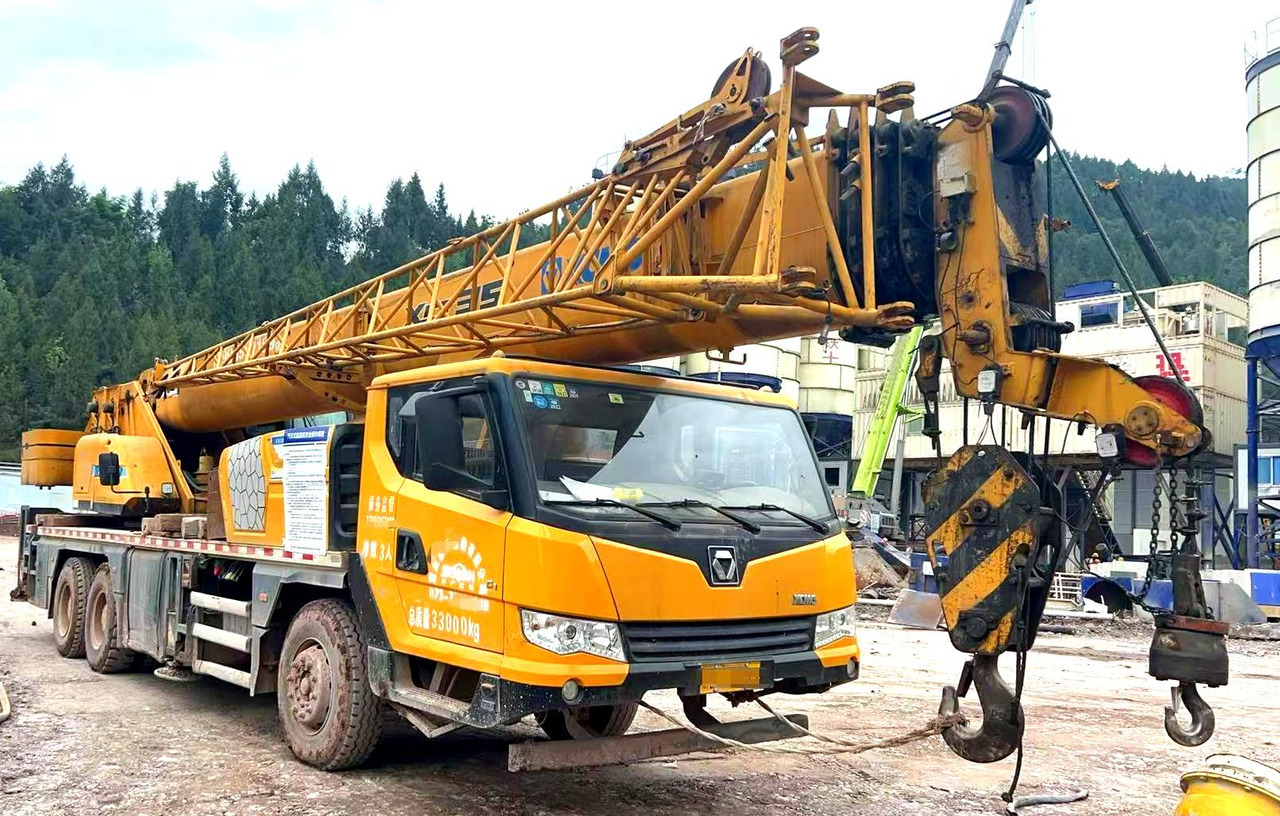 XCMG XCT20L5 20ton used telescopic arm hydraulic truck crane price - Avtodvigalo: slika 4 XCMG XCT20L5 20ton used telescopic arm hydraulic truck crane price - Avtodvigalo: slika 4