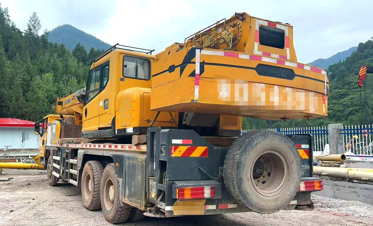 XCMG XCT20L5 20ton used telescopic arm hydraulic truck crane price - Avtodvigalo: slika 2 XCMG XCT20L5 20ton used telescopic arm hydraulic truck crane price - Avtodvigalo: slika 2