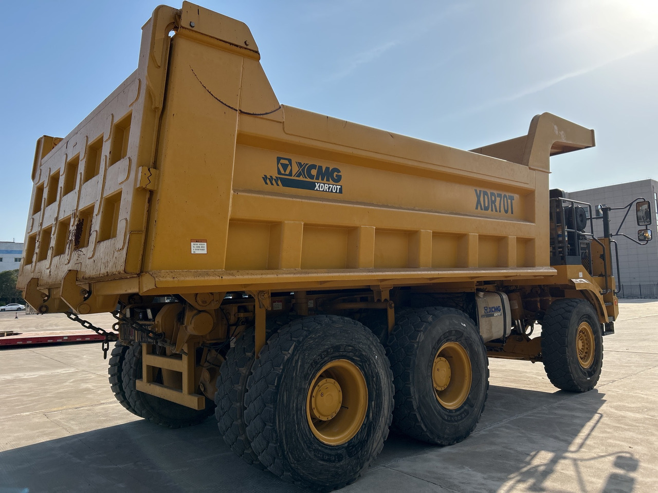 XCMG XDR70T second hand mining dump truck price - Rudarski stroji: slika 3 XCMG XDR70T second hand mining dump truck price - Rudarski stroji: slika 3