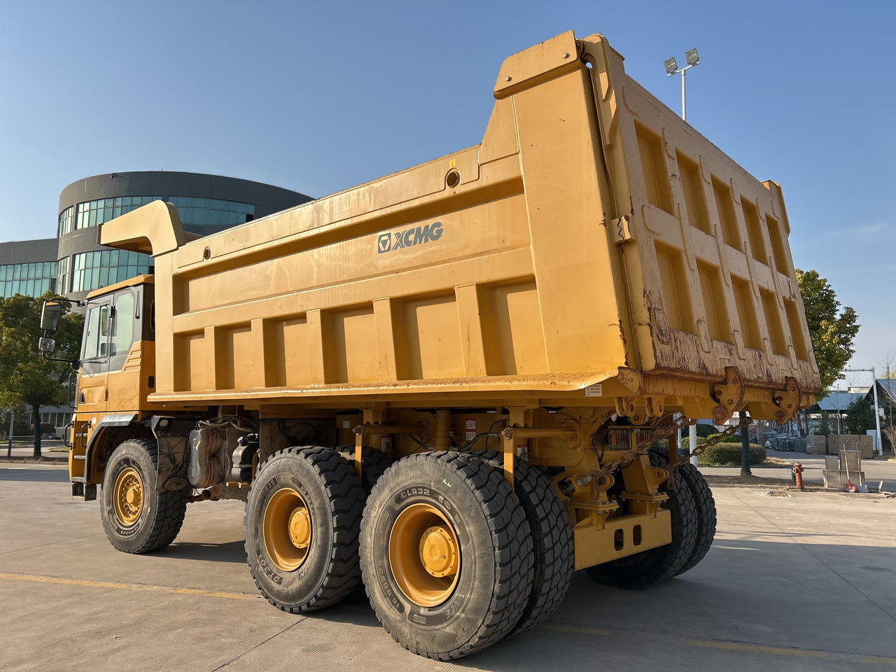 XCMG XDR80T 80ton used diesel mining truck price - Rudarski stroji: slika 2 XCMG XDR80T 80ton used diesel mining truck price - Rudarski stroji: slika 2